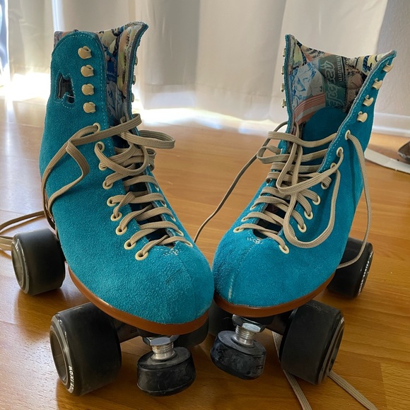 Moxi Lolly Roller Skates Vibrant Pool Blue rollerskate size 6- fits 7- 7.5 - Picture 3 of 9